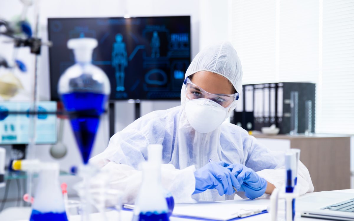 Pacientes con enfermedades crónicas: ¿Por qué la adherencia al tratamiento y la vacunación es crucial en los tiempos del coronavirus?