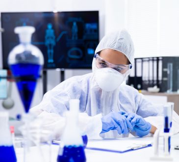 Pacientes con enfermedades crónicas: ¿Por qué la adherencia al tratamiento y la vacunación es crucial en los tiempos del coronavirus?