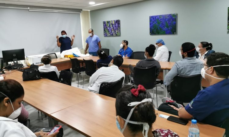 Autoridades nombran e integran médicos, enfermeras y personal de apoyo en el hospital Cabral y Báez