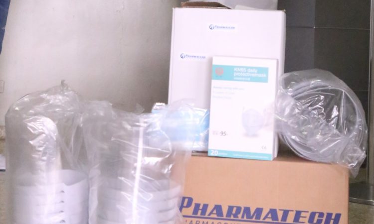 Instituto Dermatológico recibe donación de insumos médicos del laboratorio Pharmatech Technology