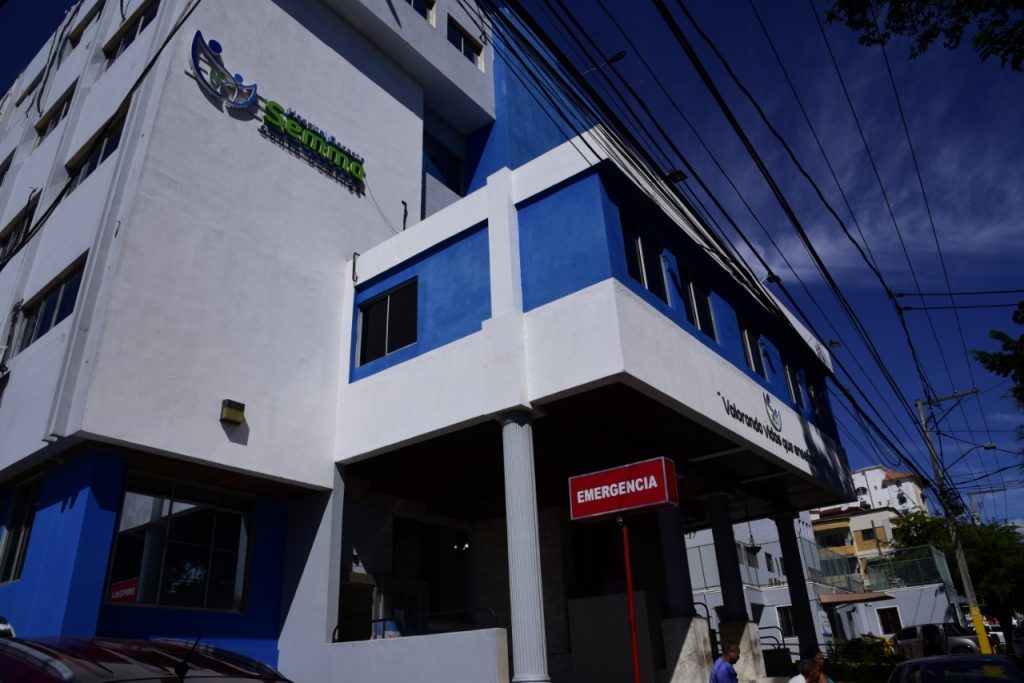Hospital SEMMA Santo Domingo reinicia Servicios Ambulatorios y exhorta a los usuarios respetar y aplicar medidas preventivas. Hospital SEMMA Santo Domingo reinicia Servicios Ambulatorios y exhorta a los usuarios respetar y aplicar medidas preventivas.