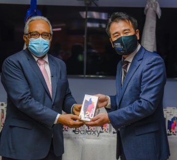 Samsung entrega donativo al Ministerio de Salud Pública de República Dominicana