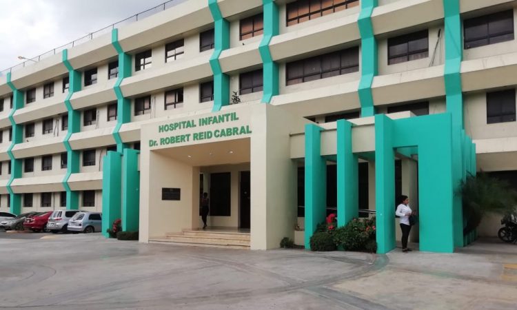 SNS nombra 63 colaboradores de la nómina interna del hospital Robert Reid Cabral