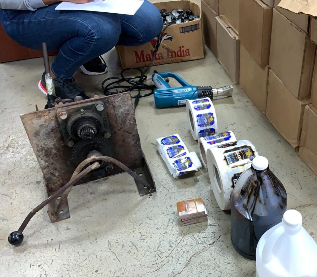 MSP continúa allanamientos en Santiago a fábricas clandestinas de clerén. MSP continúa allanamientos en Santiago a fábricas clandestinas de clerén.
