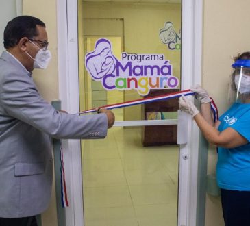 Programa Mamá Canguro llega a los hospitales Juan Pablo Pineda y Taiwan