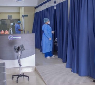 Clínica Cruz Jiminián informó que áreas destinadas a pacientes con Covid-19 están saturadas