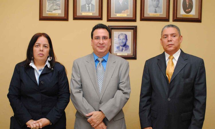 Sociedad de Vacunología: vacunas para Covid-19 podrían tener restricciones