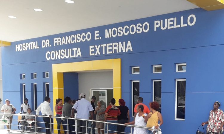 La Regional del Distrito CMD, denuncia al país y a toda la comunidad sanitaria que el Hospital Moscoso Puello no ha creado las condiciones para recibir pacientes con COVID-19.