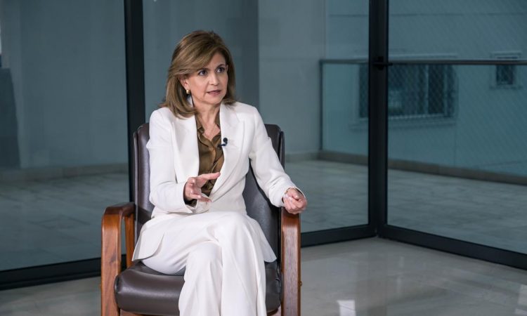 Abinader nombró nuevo gabinete de salud a cargo de la vicepresidenta