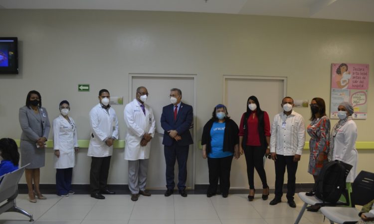 Mamá Canguro llega al Hospital Materno Dr. Reynaldo Almánzar para beneficiar el desarrollo de los bebés