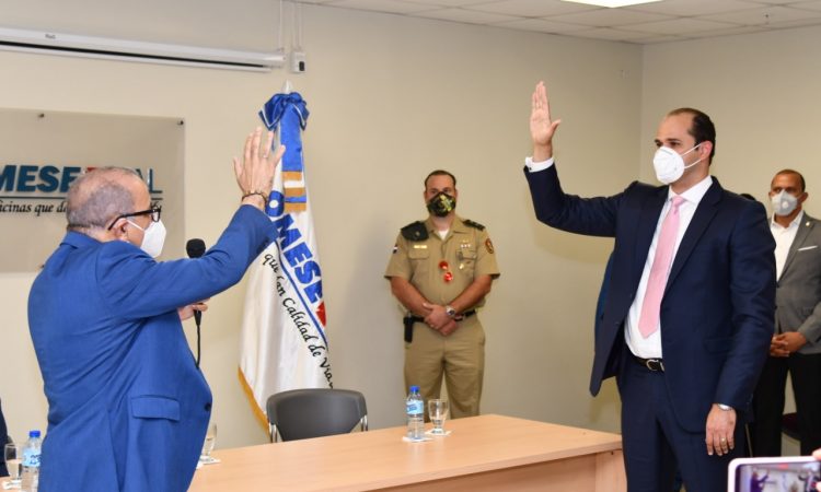 Rafael Adolfo Pérez De León asumió la dirección de Promese/Cal de manos de Plutarco Arias Rafael Adolfo Pérez De León asumió la dirección de Promese/Cal de manos de Plutarco Arias