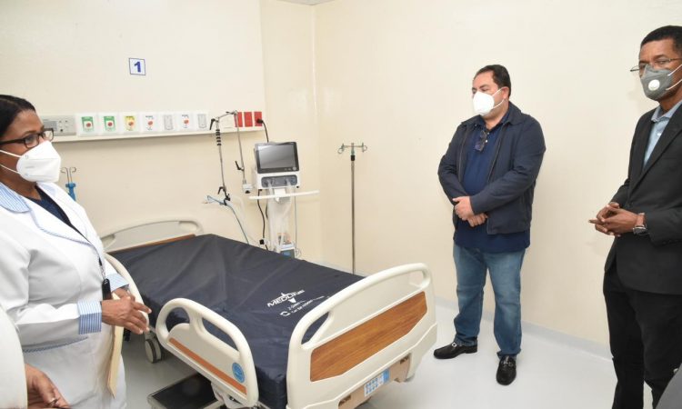 12 camas para niños Covid-19 en el Hospital Robert Reid Cabral
