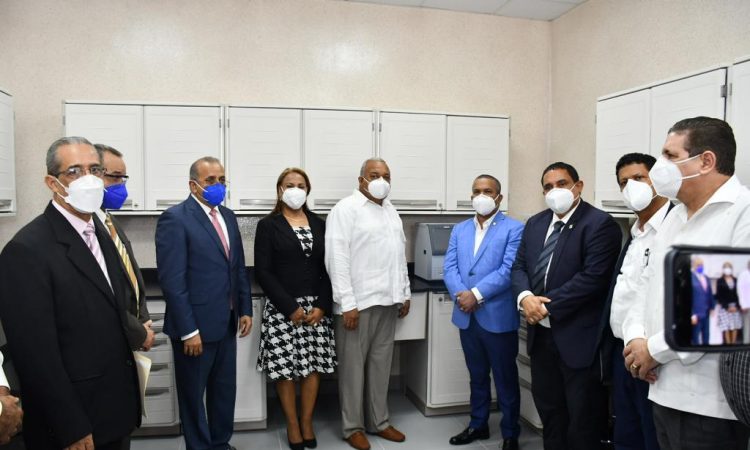 “Tendremos en el hospital Bonao una máquina de hacer pruebas PCR”, aseguró Plutarco Arias