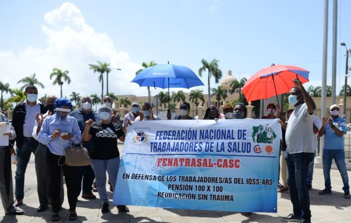 “Condeno la actitud que han tomado las presentes autoridades en detrimento de los empleados”, dijo Delci Sosa “Condeno la actitud que han tomado las presentes autoridades en detrimento de los empleados”, dijo Delci Sosa