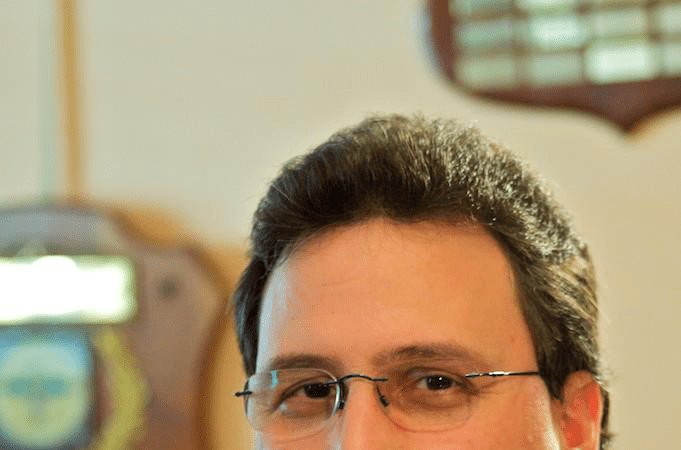 “Lo más importante al momento de elegir una vacuna no es la nacionalidad”, aseguró especialista José Brea “Lo más importante al momento de elegir una vacuna no es la nacionalidad”, aseguró especialista José Brea