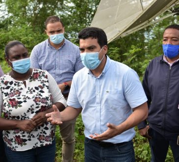 Wellington Arnaud anuncia construcción de acueducto en Miches