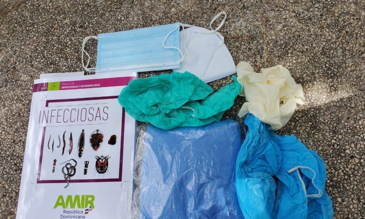 Estudiantes del internado de medicina de la UASD denuncian incumplimientos en protocolos ante covid-19 Estudiantes del internado de medicina de la UASD denuncian incumplimientos en protocolos ante covid-19