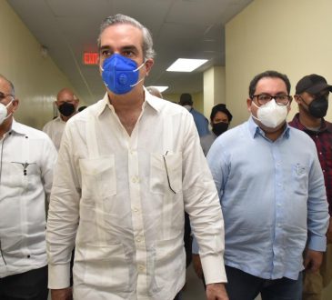 Autoridades supervisaron obra del Hospital Municipal de Las Terrenas e hicieron donación de insumos garantizando área Covid-19