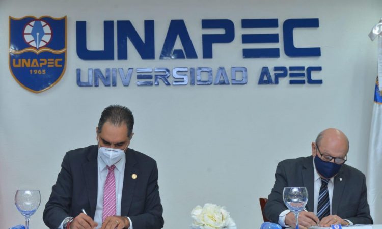 Docentes, estudiantes y administrativos de la UNAPEC serán afiliados al SeNaSa a partir del próximo lunes Docentes, estudiantes y administrativos de la UNAPEC serán afiliados al SeNaSa a partir del próximo lunes