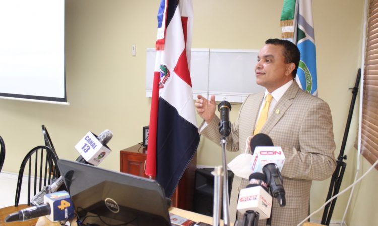 Landrón reveló precario estado del Hospital Ney Arias Lora y aseguró trabajar para relanzar dicho centro Landrón reveló precario estado del Hospital Ney Arias Lora y aseguró trabajar para relanzar dicho centro