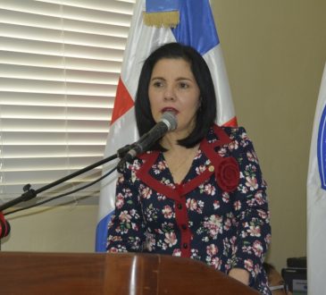 Rosel Fernández: docencia práctica no podrá ser sustituida por la modalidad virtual