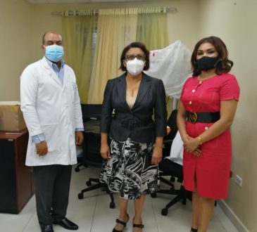 Juramentan subdirectora hospital Moscoso Puello