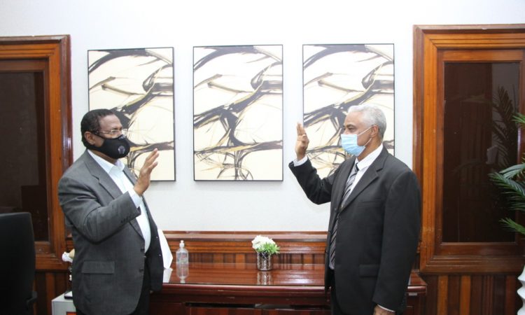 Hospital Municipal de Bayaguana tiene nuevo director: Domingo Alberto García Castillo Hospital Municipal de Bayaguana tiene nuevo director: Domingo Alberto García Castillo