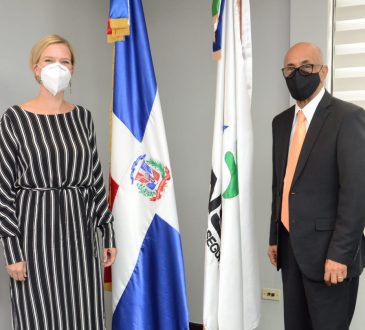 CNSS planea iniciar programa piloto para integrar a trabajadores, profesionales y técnicos independientes