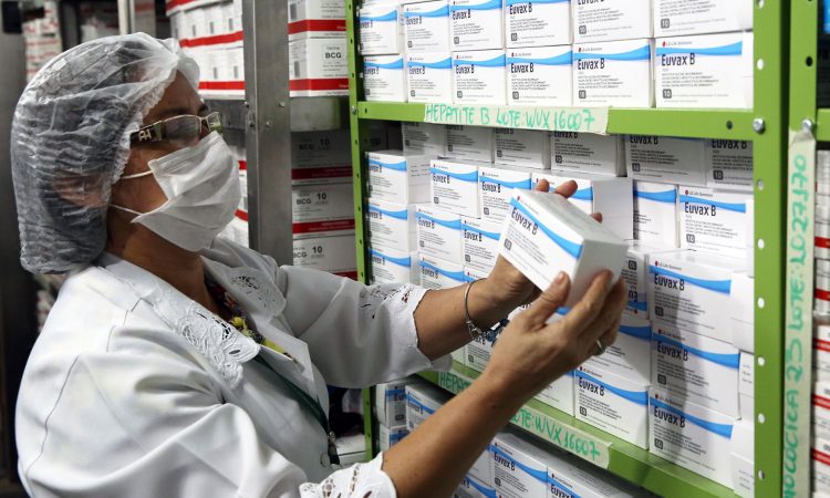 Aunque se cerró local del Programa de Medicamentos de Alto Costo por foco de Covid-19, medicamentos siguen entregándose