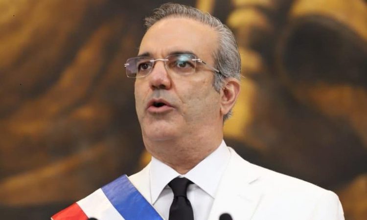 RD$2.600 millones fueron invertidos al sistema de salud en 90 días de gobierno de Luis Abinader RD$2.600 millones fueron invertidos al sistema de salud en 90 días de gobierno de Luis Abinader