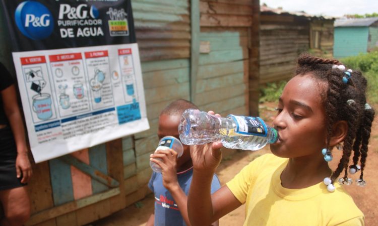 Batey Relief Alliance extenderá programa “Agua limpia para niños” a más comunidades rurales para el 2021