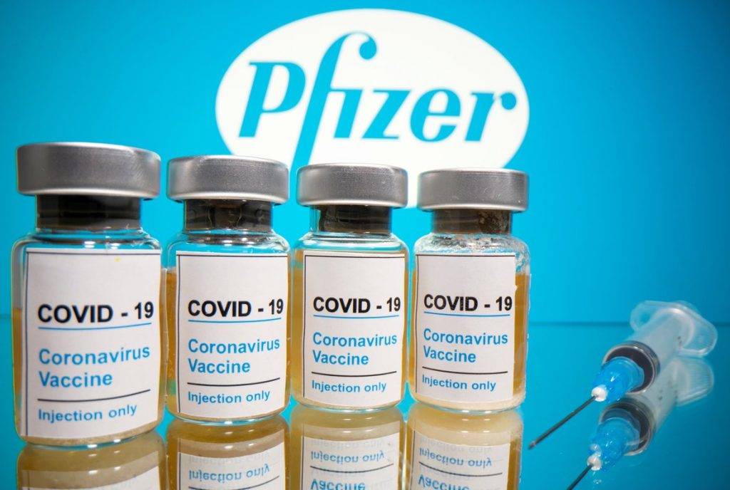 Pfizer anunció que su vacuna Covid-19 es efectiva en un 90% y podría ser aprobada este mes Pfizer anunció que su vacuna Covid-19 es efectiva en un 90% y podría ser aprobada este mes
