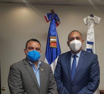 Hospital Ney Arias Lora ofrece internet de banda ancha gratuito a usuarios y médicos