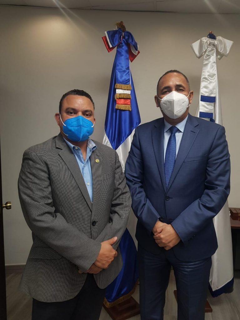 Hospital Ney Arias Lora ofrece internet de banda ancha gratuito a usuarios y médicos