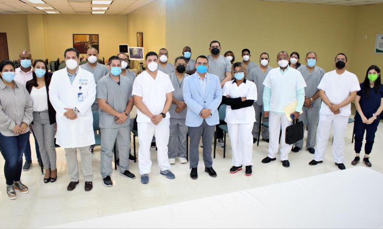 Inició primer curso de artroscopia de hombros con prácticas hospitalarias en el Hospital Ney Arias Inició primer curso de artroscopia de hombros con prácticas hospitalarias en el Hospital Ney Arias