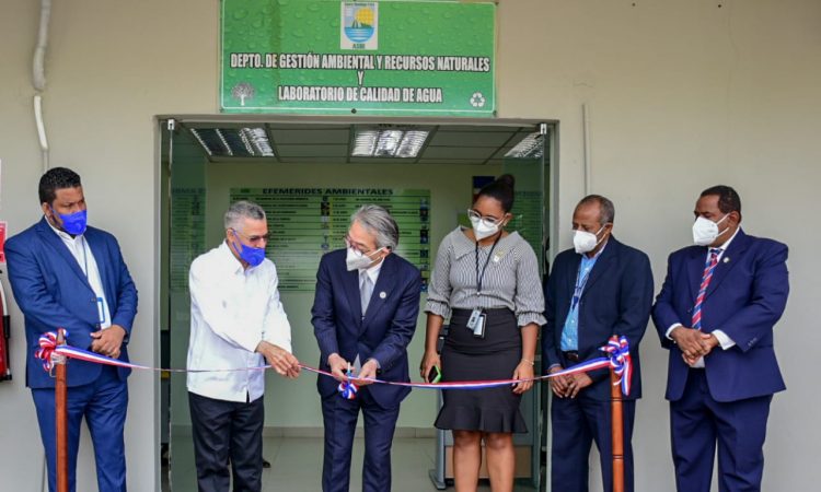 Laboratorio para análisis de calidad de agua fue puesto en funcionamiento en Santo Domingo Este Laboratorio para análisis de calidad de agua fue puesto en funcionamiento en Santo Domingo Este