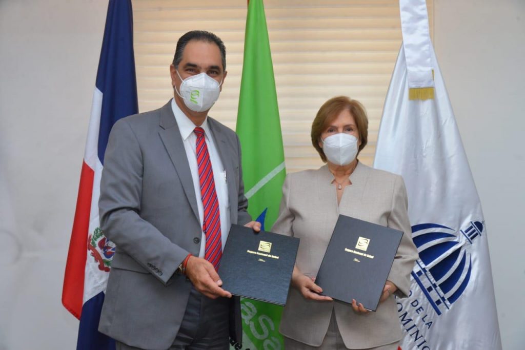 Artistas y miembros del MINC serán suscritos al SeNaSa Artistas y miembros del MINC serán suscritos al SeNaSa