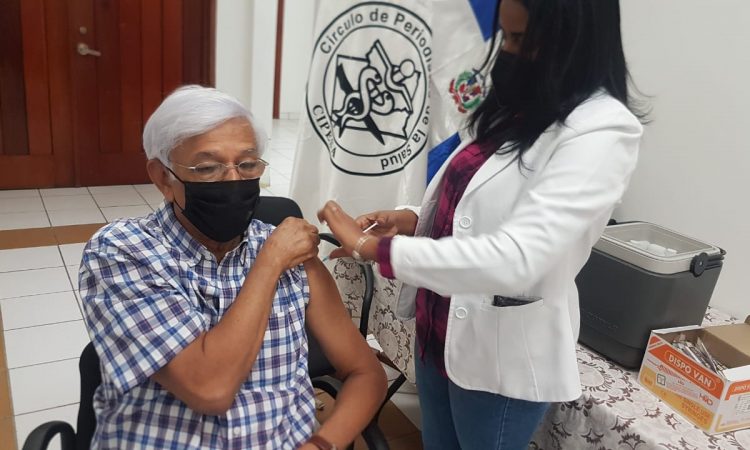 Cipesa realiza jornada de vacunación contra la influenza para periodistas