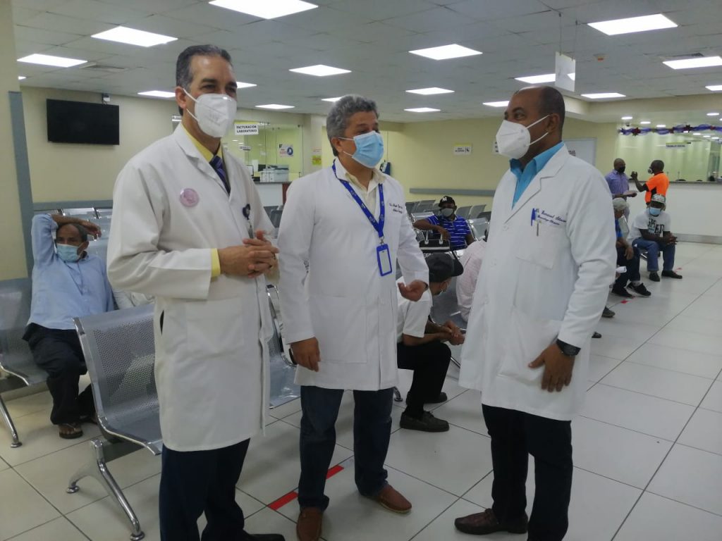 Moscoso Puello realiza jornada de prevención de cáncer de próstata Moscoso Puello realiza jornada de prevención de cáncer de próstata