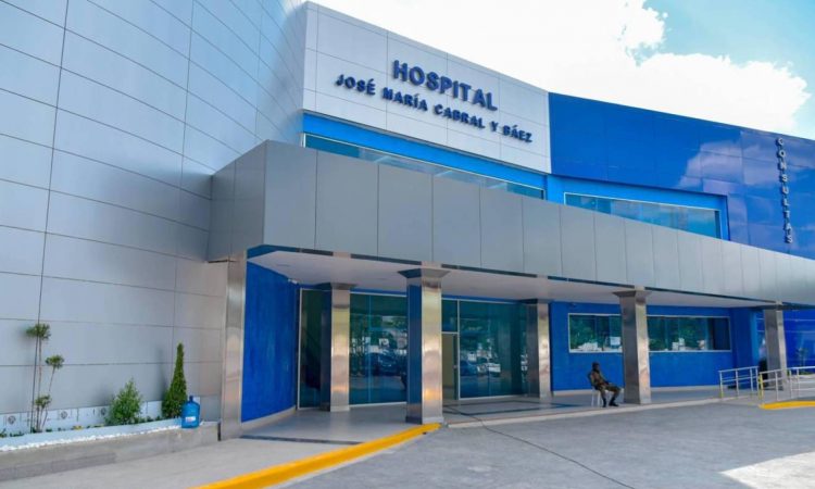 Hospital Cabral y Báez se quedó sin espacio para recibir a nuevos pacientes COVID-19 Hospital Cabral y Báez se quedó sin espacio para recibir a nuevos pacientes COVID-19