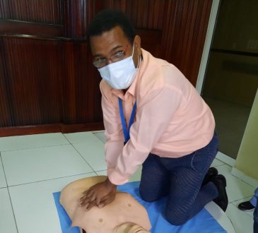 Hospital Moscoso Puello ofrece capacitación de primeros auxilios al personal de salud y administrativo