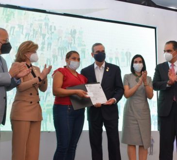 SeNaSa cumplió su meta: 2 millones de dominicanos fueron afiliados, 60% de la población tiene seguro médico