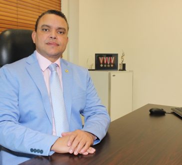 Dr. Julio Landrón