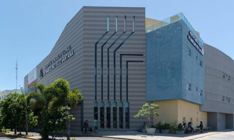 Hospital Marcelino Vélez Santana dispone del 50% de sus camas para pacientes con COVID-19