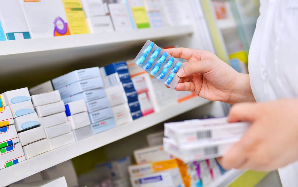 Personal farmacéutico es sometido a aprehensiones por circular durante el toque de queda