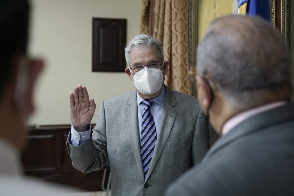 José Joaquín Puello es juramentado presidente de la Ciudad Sanitaria José Joaquín Puello es juramentado presidente de la Ciudad Sanitaria
