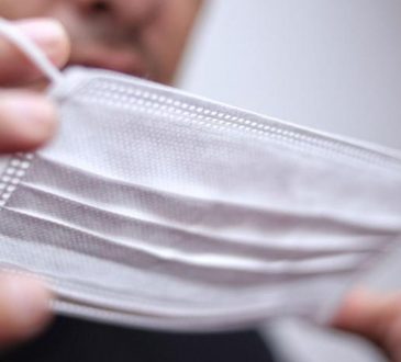 Empresa española lanzó mascarilla inteligente que protege en un 99% los virus