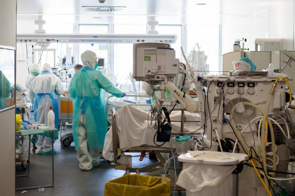 Clínicas privadas de Santiago y La Vega en máxima capacidad por pacientes con COVID-19