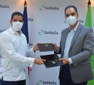 FEDOMBAL y SeNaSa firman acuerdo para afiliación de familiares y miembros de la federación