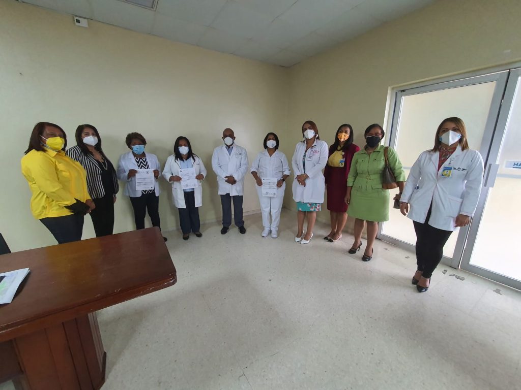 HUMNSA juramentó y reubicó a personal de enfermería